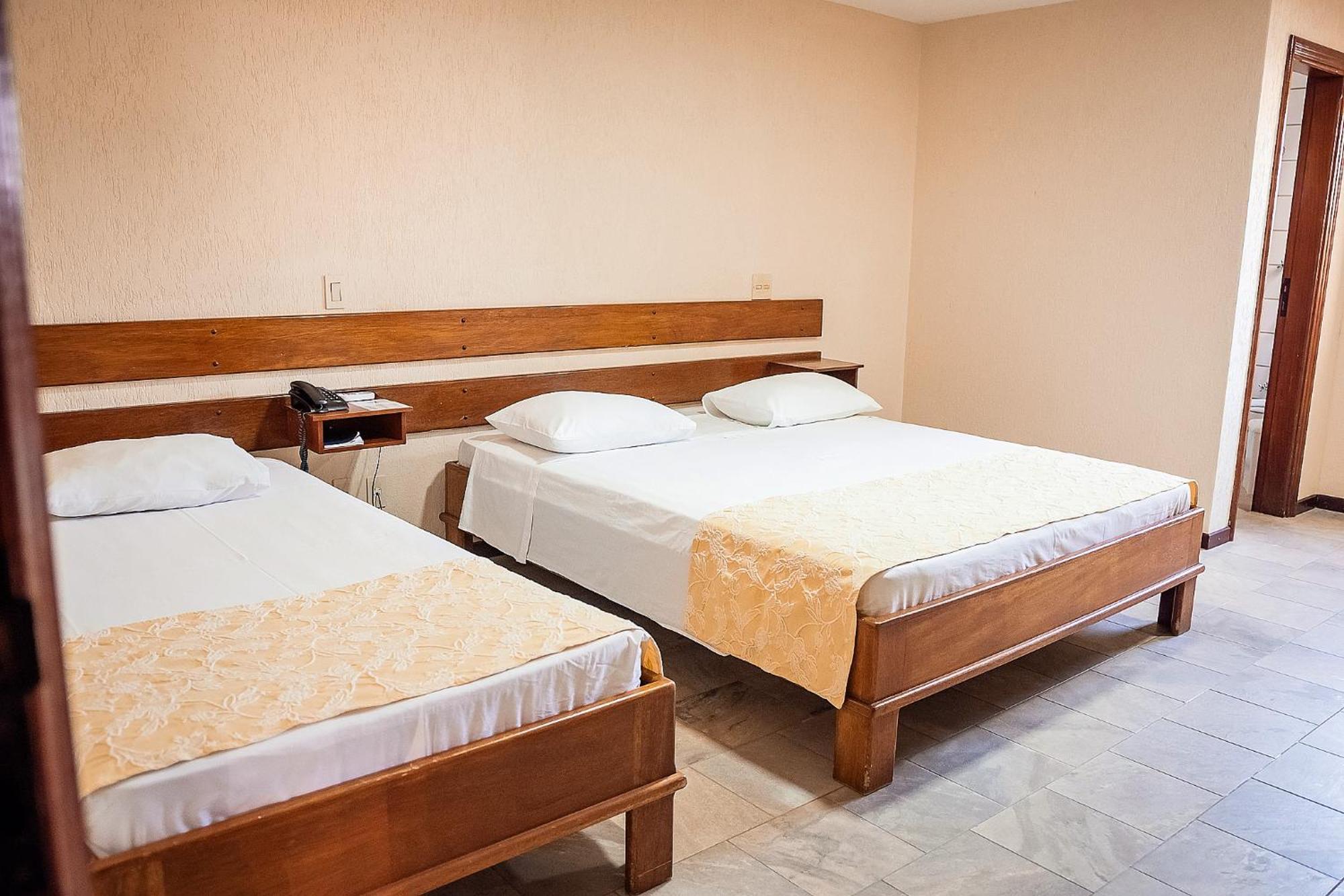 Sakr Hotel Penápolis Buitenkant foto